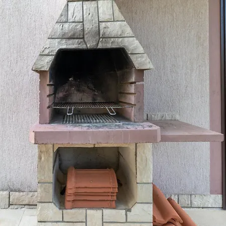 Апартаменты Ilija Njavro - With Balcony