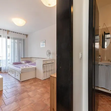 Апартаменты Ilija Njavro - With Balcony *