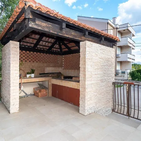 Ilija Njavro - With Balcony Ядраново